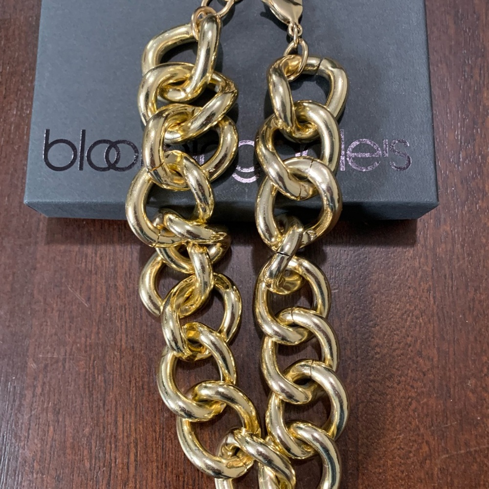Bloomingdale's Elegant Gold Chain Necklace